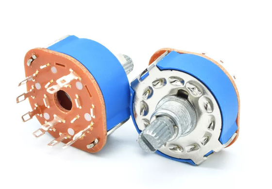 Elektrikli Aletler ve Dönüştürücü için Kullanılan Mavi Toz Kapaklı 25mm Çaplı Bant Döner Anahtar